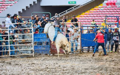 Estadio Nacional vibró con la emoción del Extreme American Rodeo